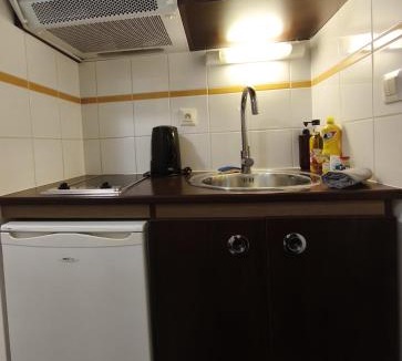 Idron Apartment | Résidence calme-2 pers-parking gratuit-clim