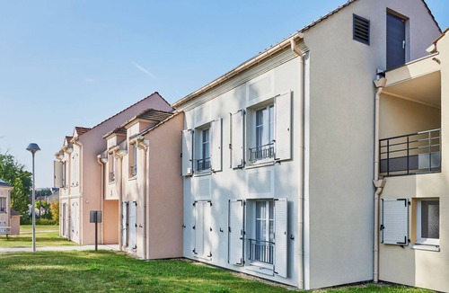 Le Mee-sur-Seine Apartment | Résidence Château Du Mée