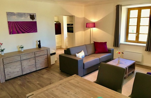 Ferrassieres Apartment | Résidence Château Ferrassières