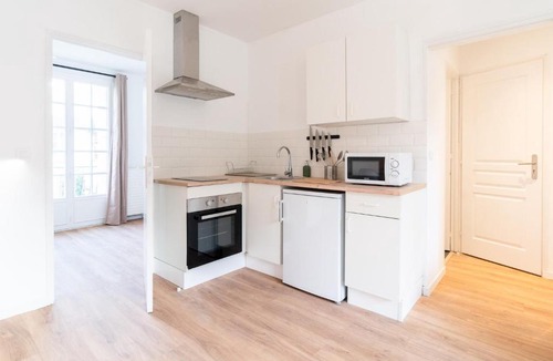 Laval Apartment | Résidence de la gare 1