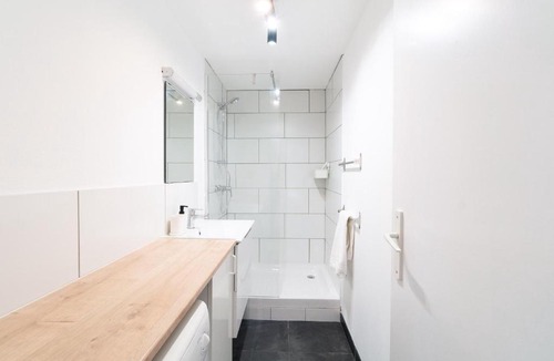Laval Apartment | Résidence de la gare 1
