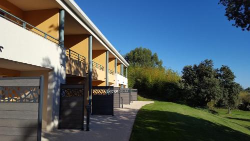 Garrigues Apartment | Résidence Du Golf