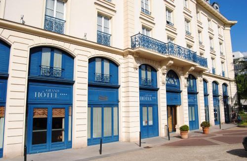 Le Plessis-Robinson Apartment | Résidence du Grand Hôtel