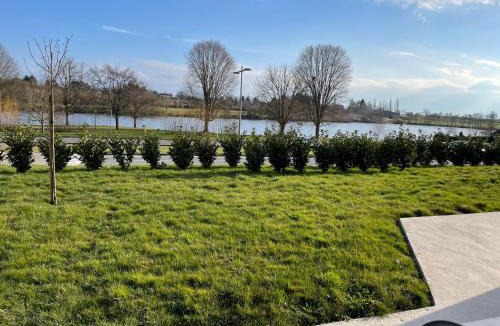 Bourbon-Lancy Apartment | Résidence du lac