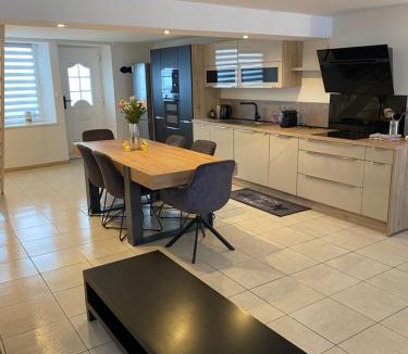 Conflans-sur-Lanterne Apartment | Résidence du lion d'or