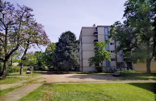Santy - La Plaine Apartment | Résidence du Parc des Tilleuls de LYON (4 bdrms, 82m²,free pkg, EUREXPO)