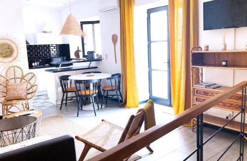 Saint-Laurent-des-Arbres House | Résidence du Platane