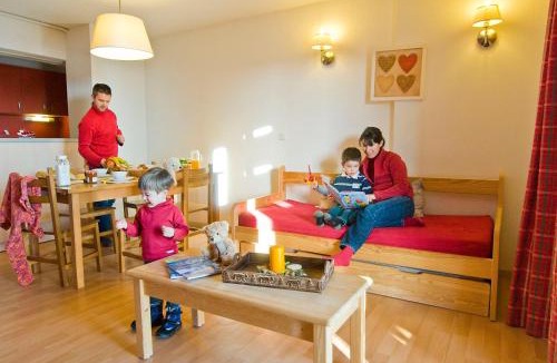 Font-Romeu-Odeillo-Via Apartment | Résidence Goélia Le Domaine de Castella