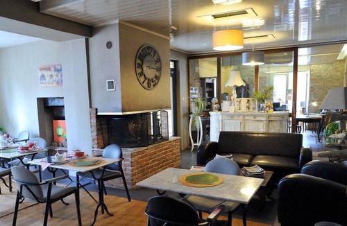 Caussade Hotel | Résidence Hôtel Larroque