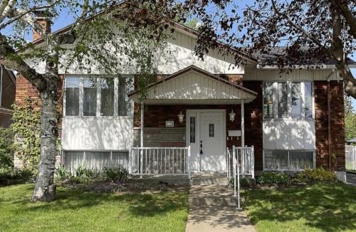 Laval-des-Rapides House | Résidence J'aime