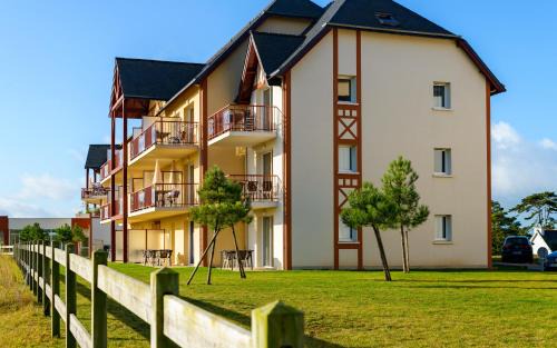 Sables-d'Or-les-Pins Apartment | Résidence Lagrange Vacances Cap Green
