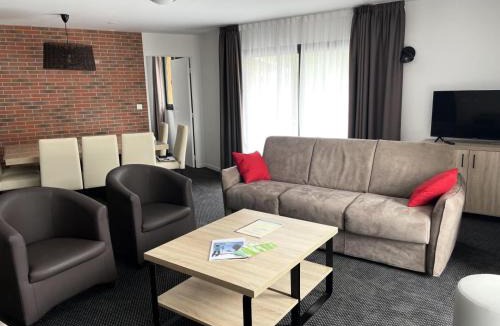 Eaux-Bonnes Apartment | Résidence Le Portillo - Piscine - 3 Pièces pour 10 Personnes MAE-4843