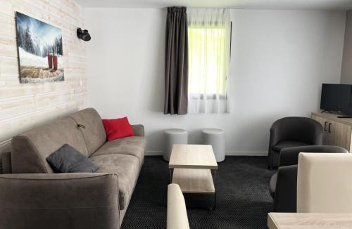 Eaux-Bonnes Apartment | Résidence Le Portillo - Piscine - 3 Pièces pour 8 Personnes MAE-4873