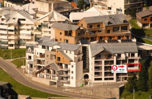 Eaux-Bonnes Apartment | Résidence Le Portillo - Piscine - 3 Pièces pour 8 Personnes MAE-4873