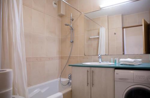 La Cote Radieuse Apartment | Résidence Les Flamants Roses