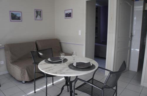 Loriol-du-Comtat House | Résidence Les Peupliers