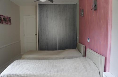 Loriol-du-Comtat House | Résidence Les Peupliers