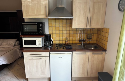 Jonzac Apartment | Résidence Les Roussets