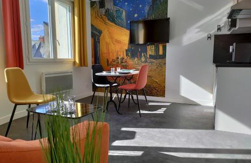 Centre-ville rive gauche Apartment | Résidence M - LAVALOC