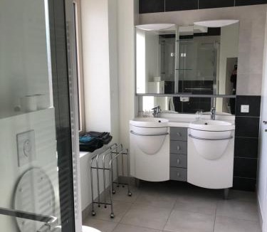 Saint-Malon-sur-Mel Apartment | Résidence Merlin Appartement Arthur