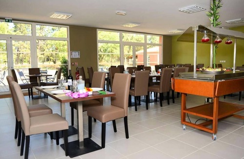 Salleles-d'Aude Apartment | Résidence Odalys Côté Canal - 2 Room Cabin 6 People