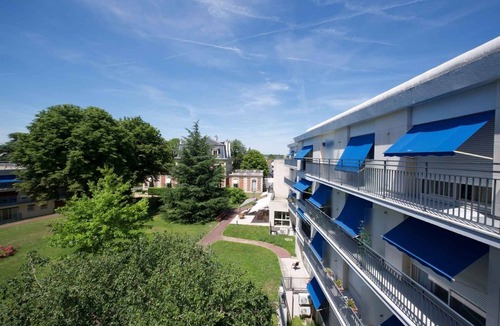 Croissy-sur-Seine Apartment | Résidence Paisible et Sécurisée