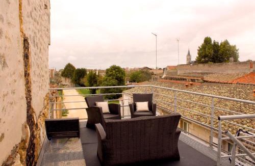 Rochefort Apartment | Résidence Pasteur - flyer