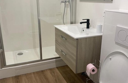 Venissieux Apartment | Résidence Pelloutier A