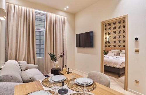 Montparnasse Apartment | Résidence Saint Germain des Pres Rue de Rennes by SP