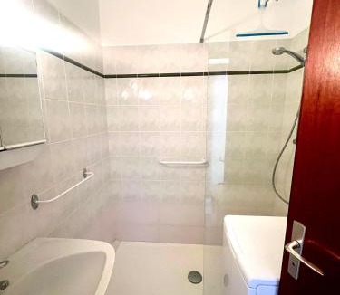 Vernet-les-Bains Apartment | Résidence thermale de Vernet-les-Bains - balcon, ascenseur, wifi, parking