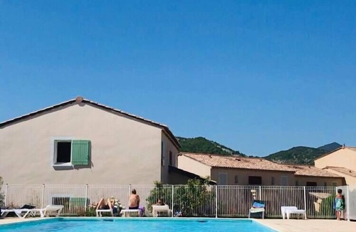 Montbrun-les-Bains House | Résidences La Tour du Guet