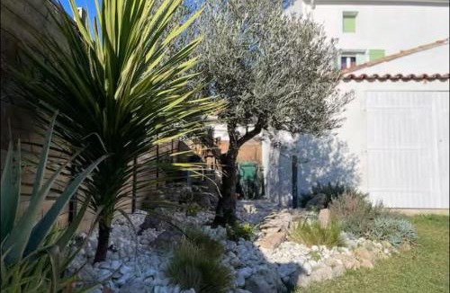 Capestang House | Rêve Capestanais - B&B avec Piscine