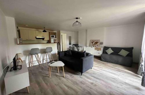 Chateauroux Apartment | Rêve Citadin Votre Cocon au Centre Ville