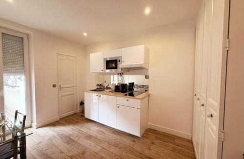 Vincennes Apartment | Rêves de jardin -SV242- Centre Vincennes avec Terrasse