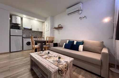 Almendrales Apartment | Río Manzanares - 1-Bedroom Apartment