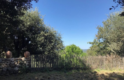 Fox-Amphoux House | R de Village