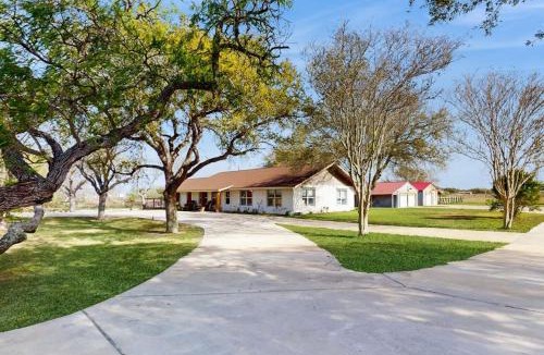 Aransas Pass House | R&R Acres
