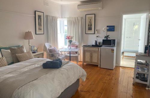 Maryborough House | R&R Blue Diamond Luxury Studio Maryborough, Vic