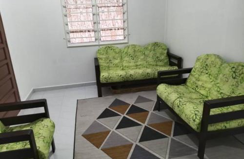 Wakaf Bharu House | R&R Homestay