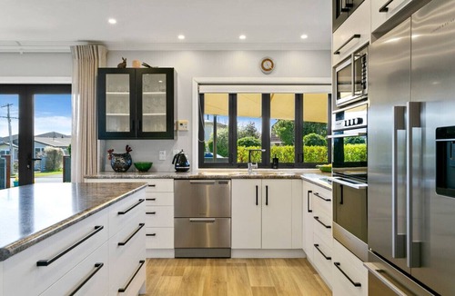 Rainbow Point House | R&R in Rainbow Point