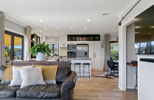 Rainbow Point House | R&R in Rainbow Point