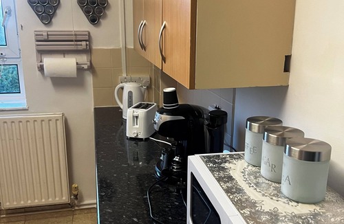 Northumberland Park Apartment | R&V apartment.