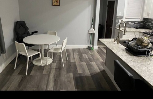 Marion House | (R1)Journal square private room