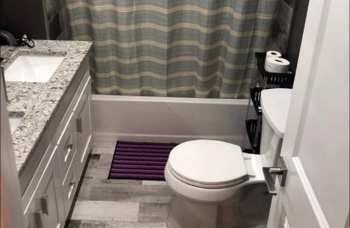 Marion House | (R1)Journal square private room