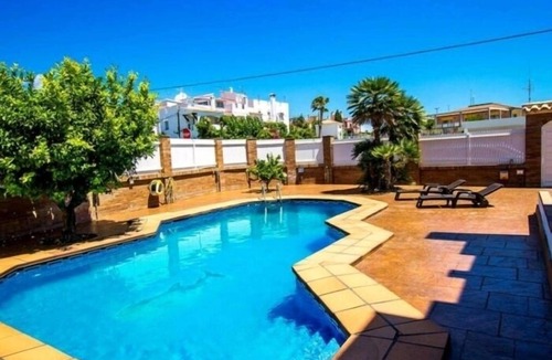 Cunit Villa | R116 Villa con piscina en Cunit