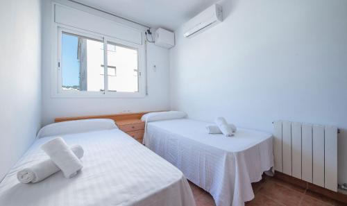 Calafell House | R140 Manila Resort Jardin