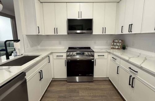 Parker Lane Apartment | [R17] 1BD/1BA Condo, Brand New, Furnished & Work-Ready!