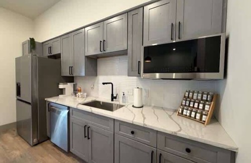 Parker Lane Condo | [R23] 2BD/2.5BA Condo. Brand New, Furnished & Work-Ready!