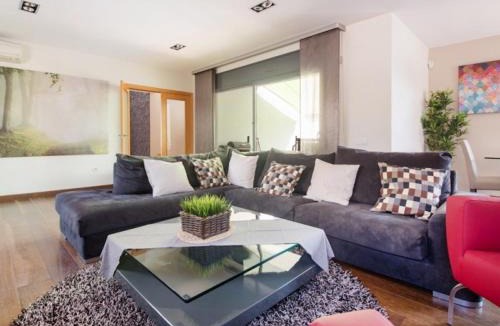 Calafell Villa | R64 Deluxe Villa Déjà Vu