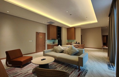 Cilandak Hotel | Ra Suites Simatupang